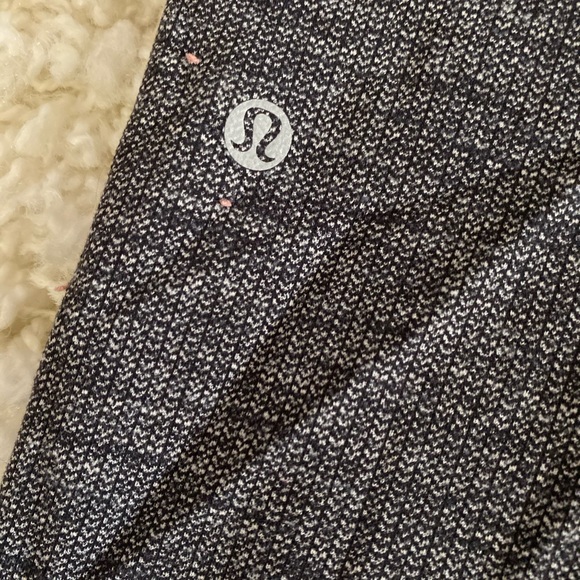 Lululemon leggings - Picture 4 of 5